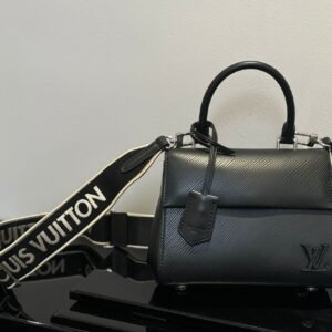 Louis Vuitton Cluny Mini